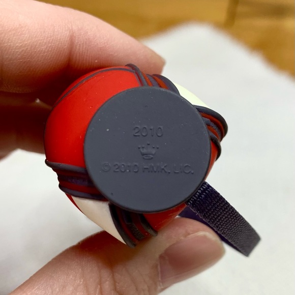 Hallmark Golf Bag Christmas Ornament Dated 2010 Snowman, Penguin, Santa Covers - Picture 6 of 7